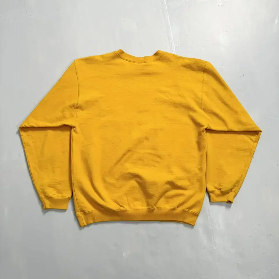 90s maryland yellow sweatshirt