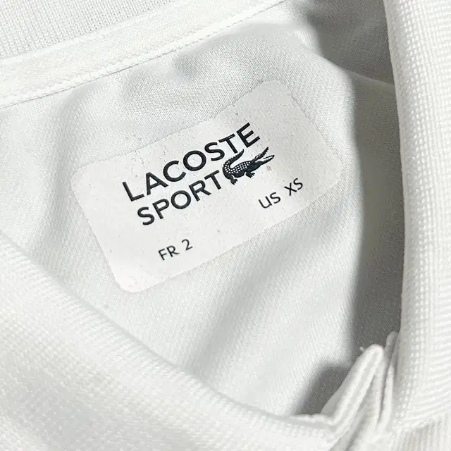 [ S ] Lacoste 라코스테 신형 화이트 반팔 카라티