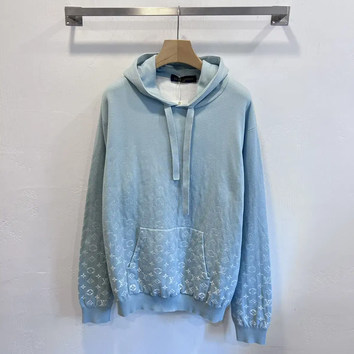 Louis Vuitton Gradient Knit Hoodie / XXL