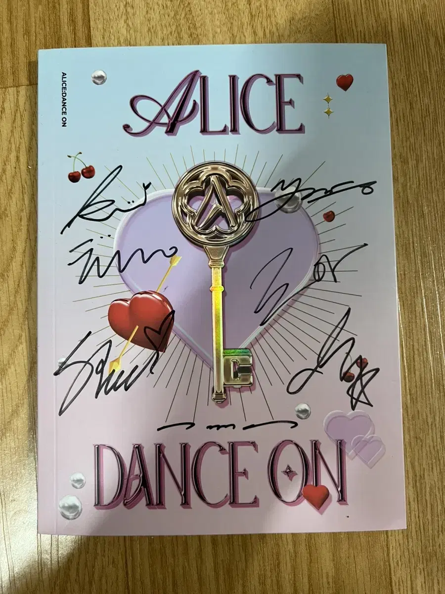 Alice ALICE handwritten sign album