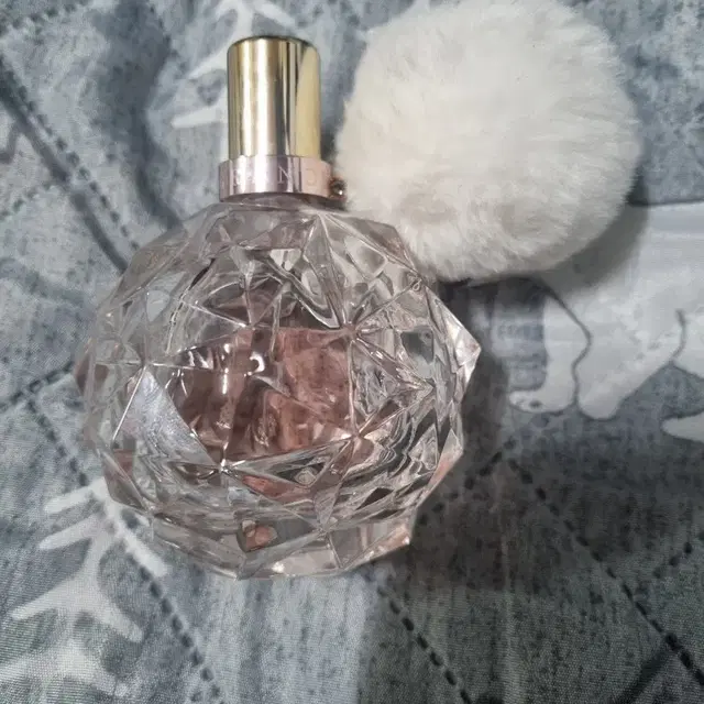 아리아나 그란데. 아리 & 스위트 라이크 캔디. EDP. 100ml.