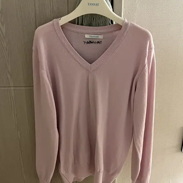 타낫 T/T V-neck knit pullover (pink)