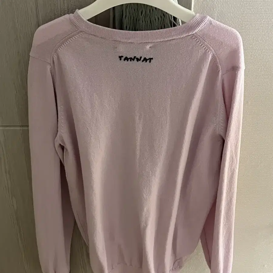 타낫 T/T V-neck knit pullover (pink)