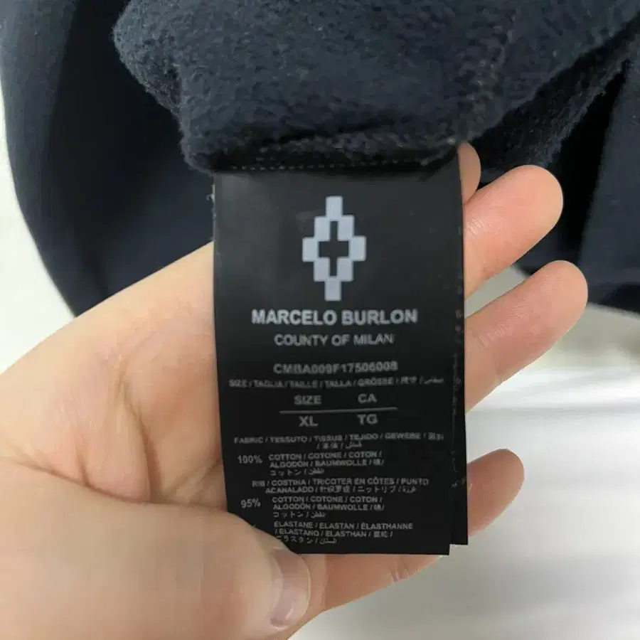 마르셀로불론 HOR 맨투맨  (MARCELO BURLON)