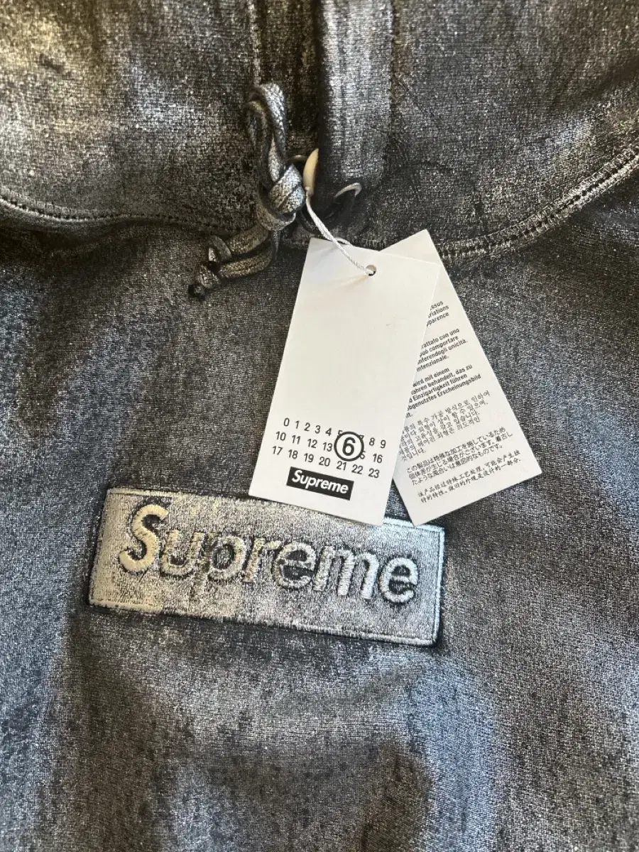 [L] Supreme Margiela Foil Hood 24ss