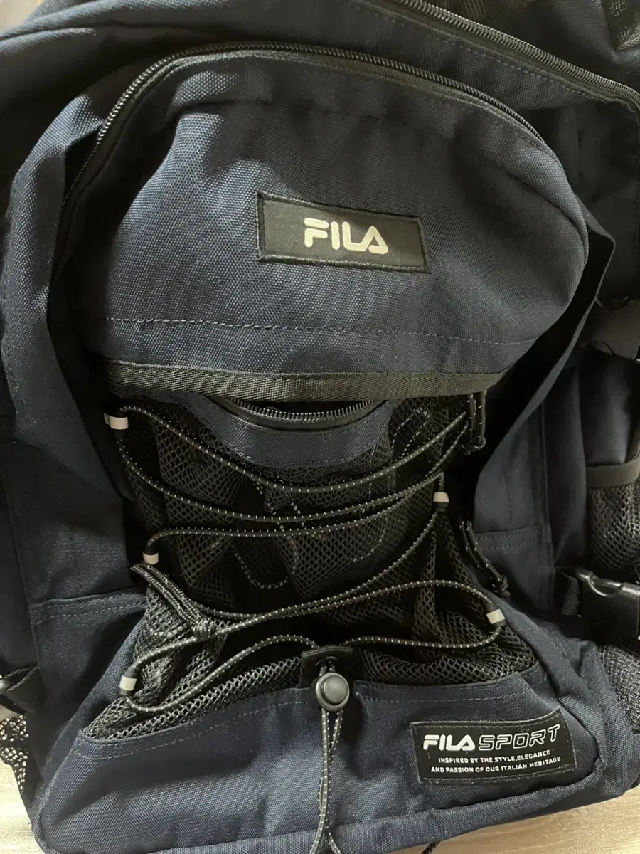 휠라 필라 FILA 책가방 네이비 판매