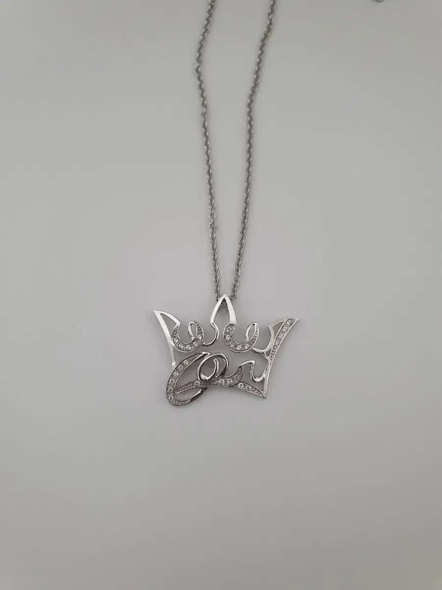 Jaye Estina Silver Victiara Necklace