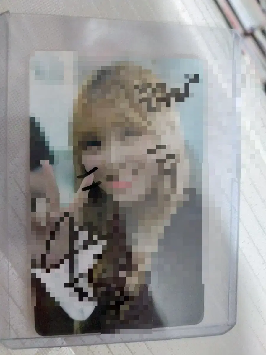 Only han in the world momo cheaters sign photocard sell.