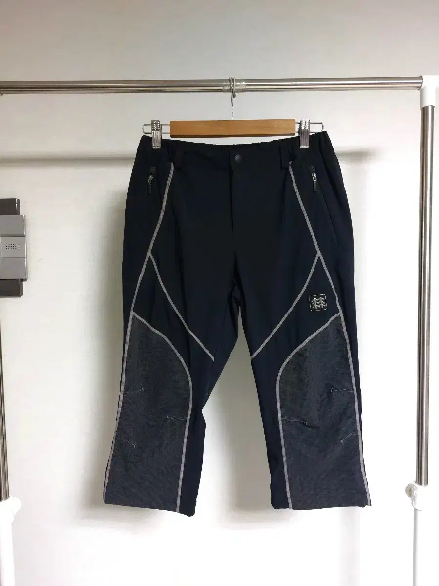 28) Kolon Sports hiking pants