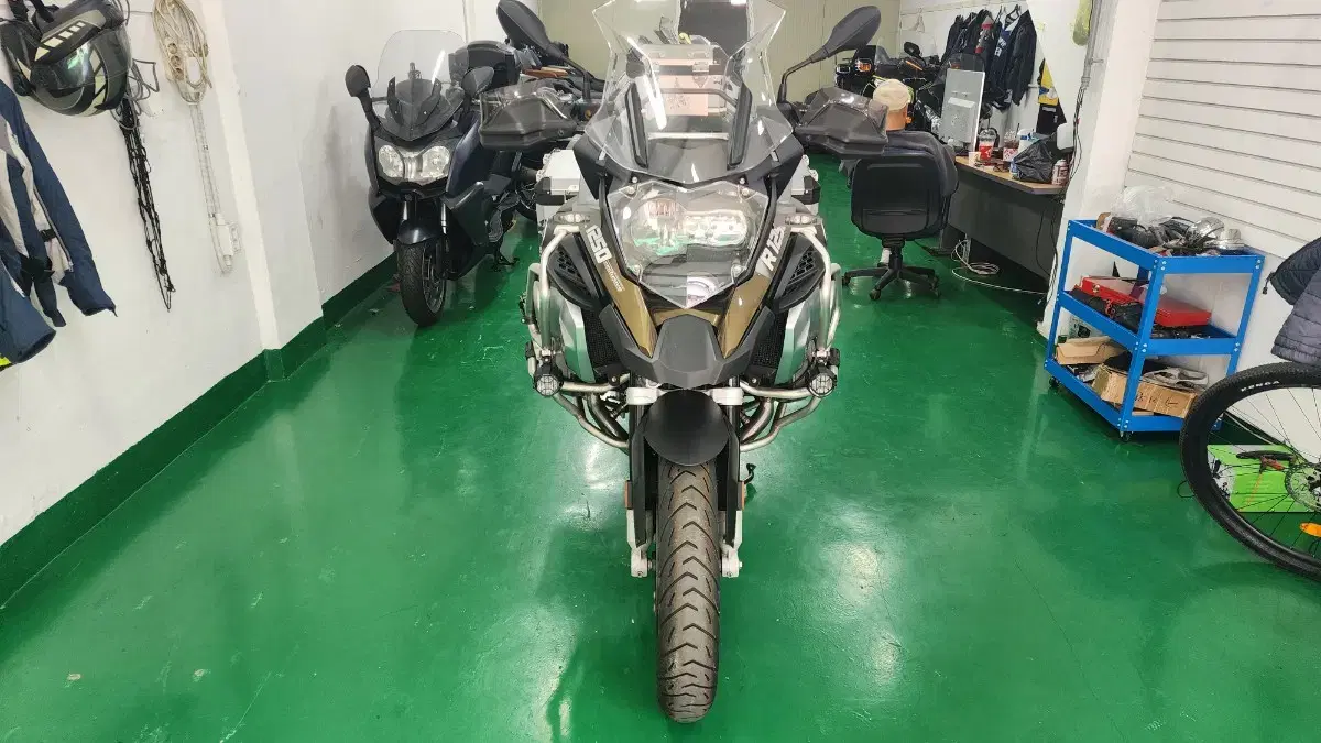 BMW R1250GS ADV 20년식 판매합니다