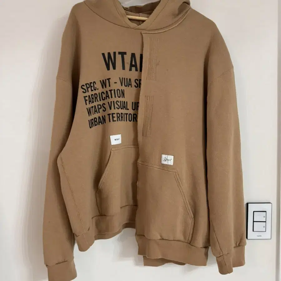 24시간 세일) WTAPS 더블탭스 언발란스 후드티 105