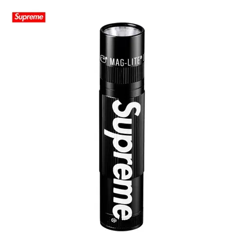 슈프림 x 맥라이트 XL50 라이트 | Supreme x Maglite