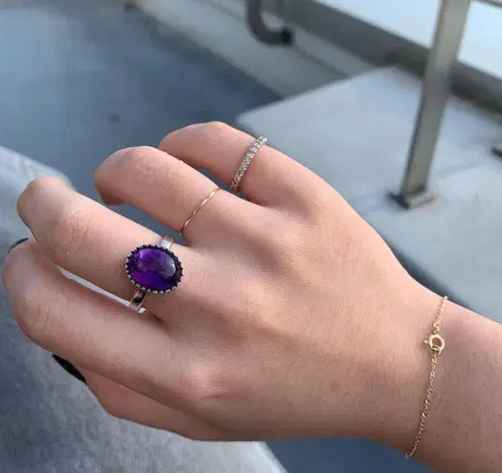 A sujeong stone ring