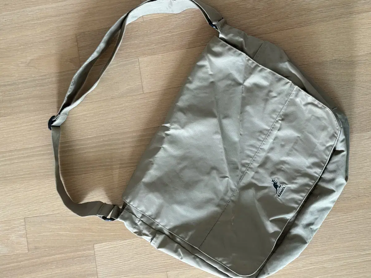 Kangol Messenger Bag Beige Sells