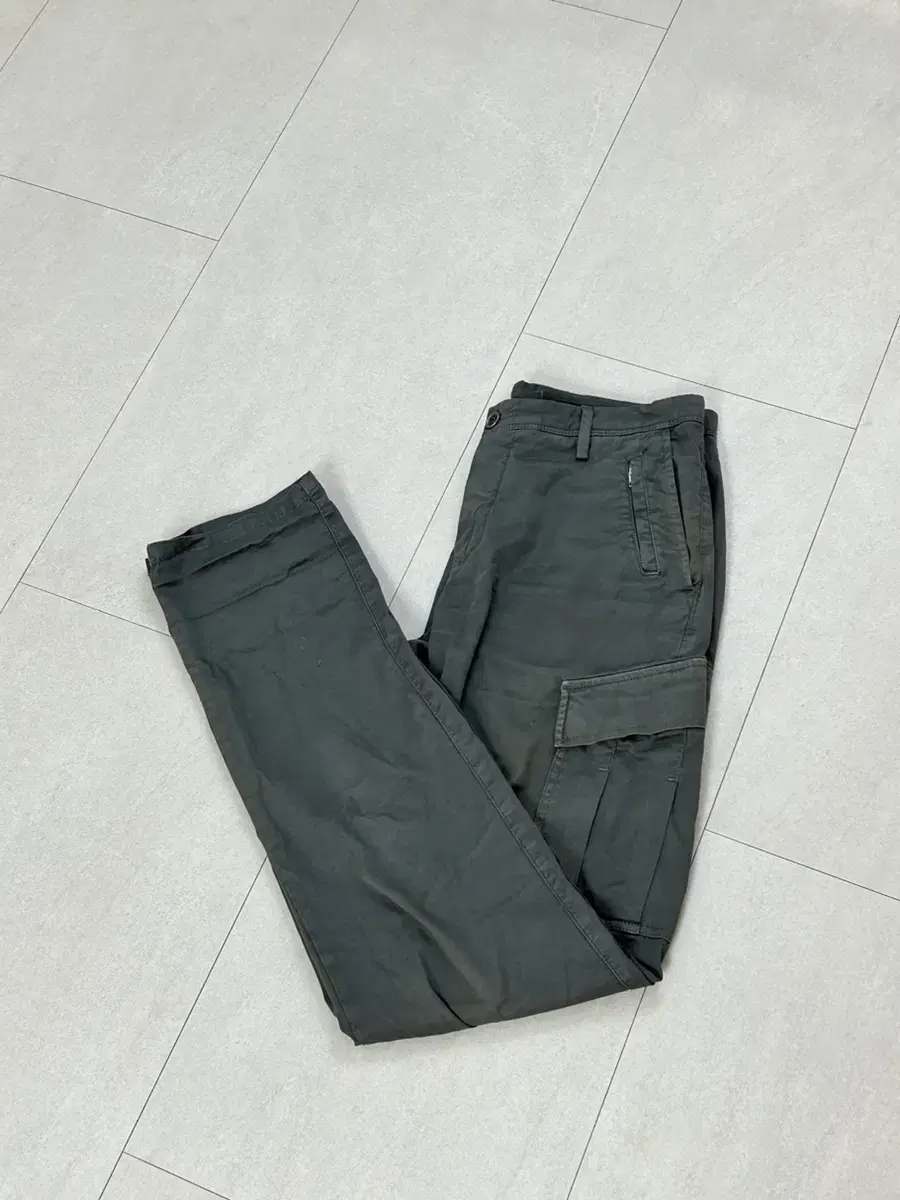 Huddling Washed Cotton Cargo Pants Charcoal Gray 32 L