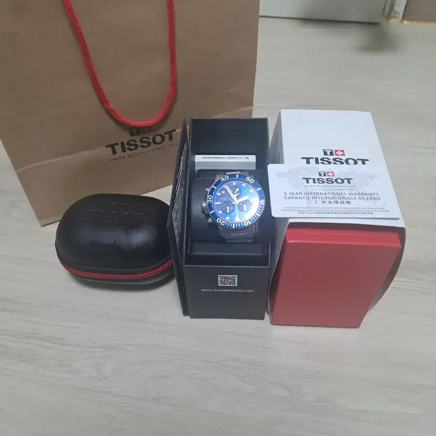 [새상품]씨스타 TISSOT 티쏘 시계 팔아요!