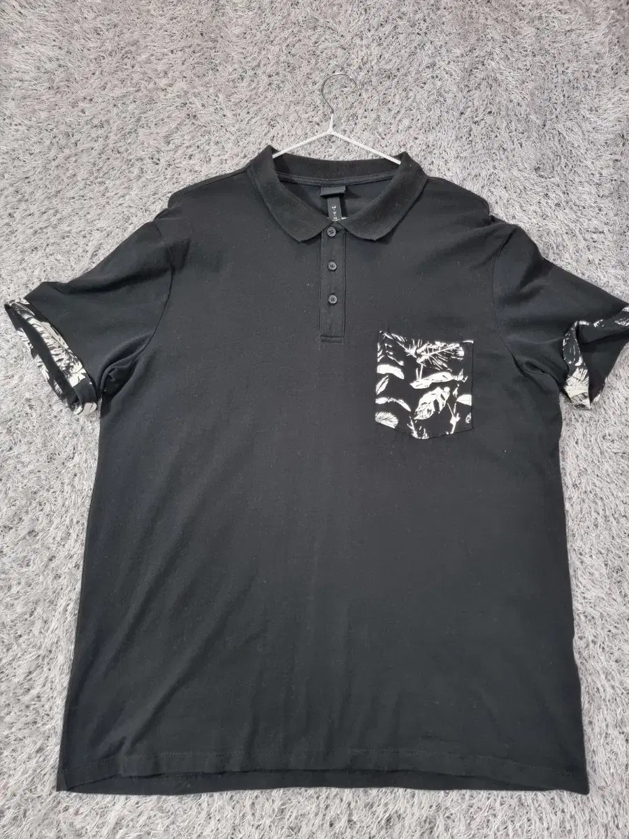 [100] H&M Karati Vahn Paletti Pique T-shirt in Black