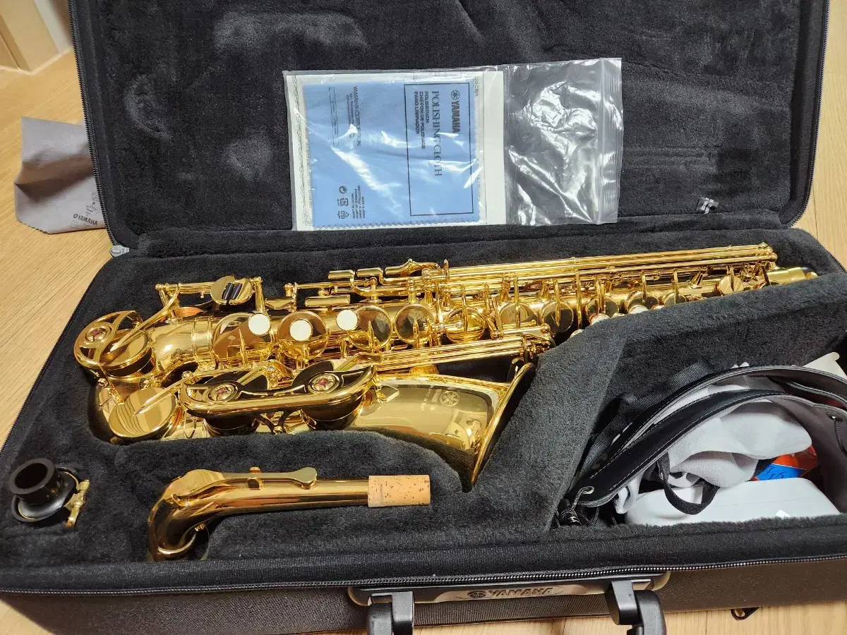 Yamaha YAS 380 Saxophone