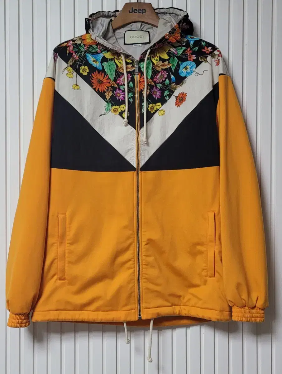 Gucci Hooded Zip-up (limited edition)