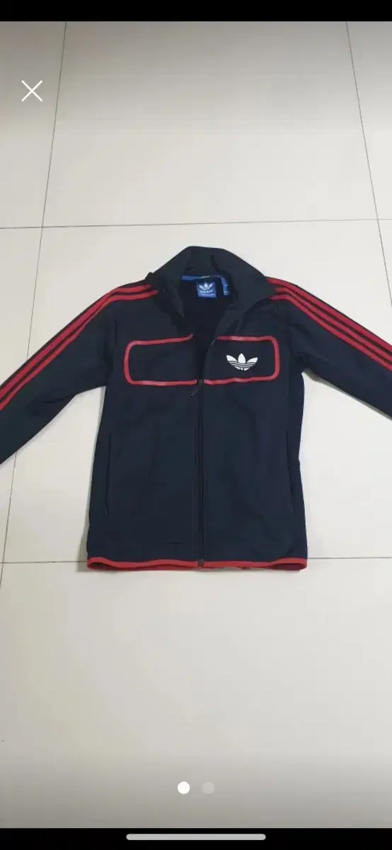 Adidas training top