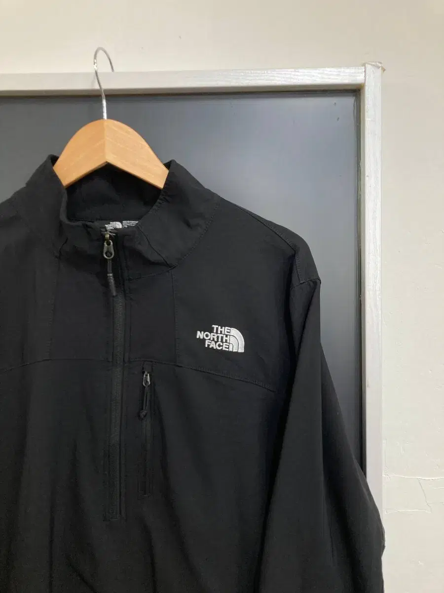 [XL] The North Face Outdoor Vahn Straw Up