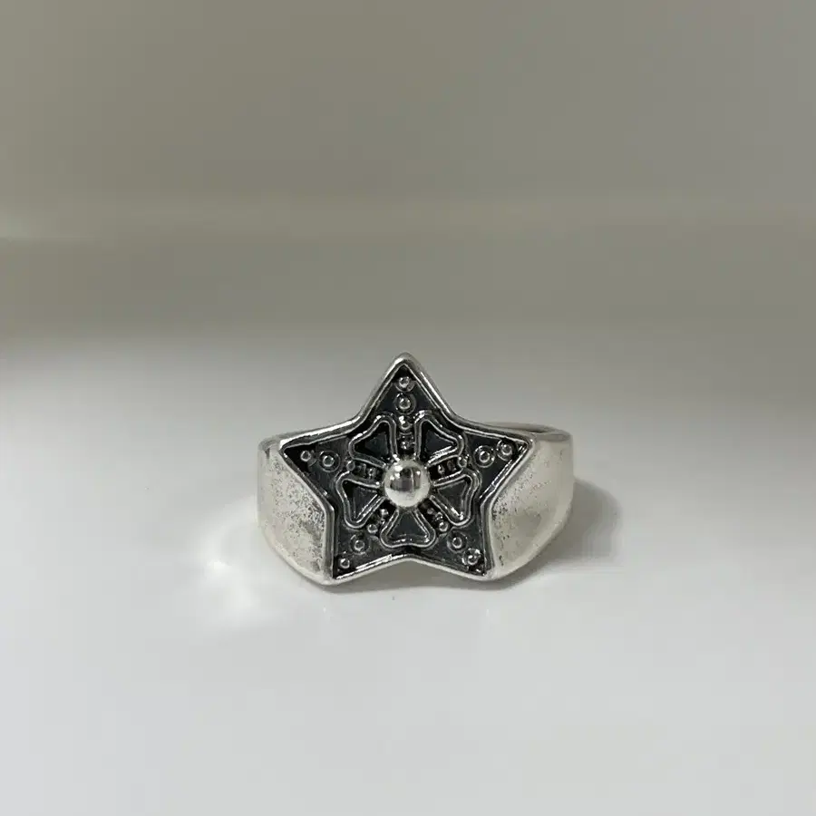 Vintage sea star ring