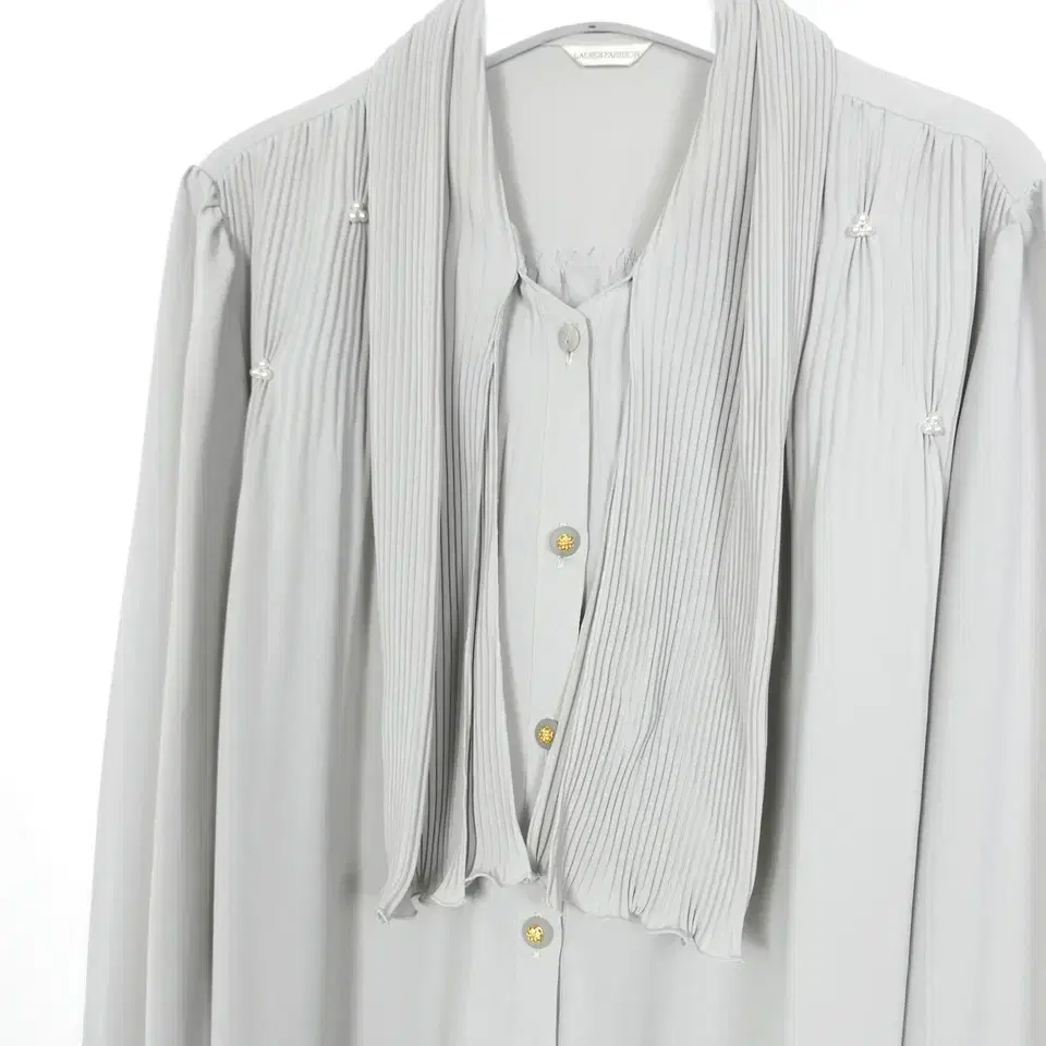 vintage pleats blouse