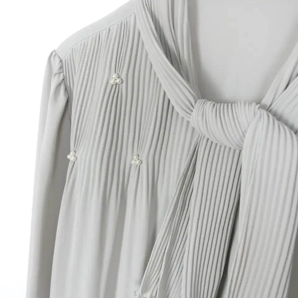 vintage pleats blouse