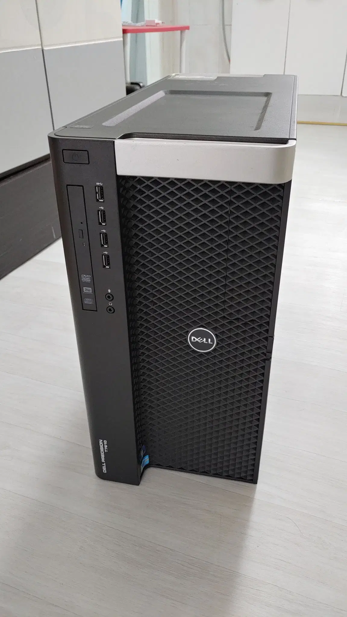 DELL 델 T7610 워크스테이션 (2696v2 듀얼 ,128GB 램)