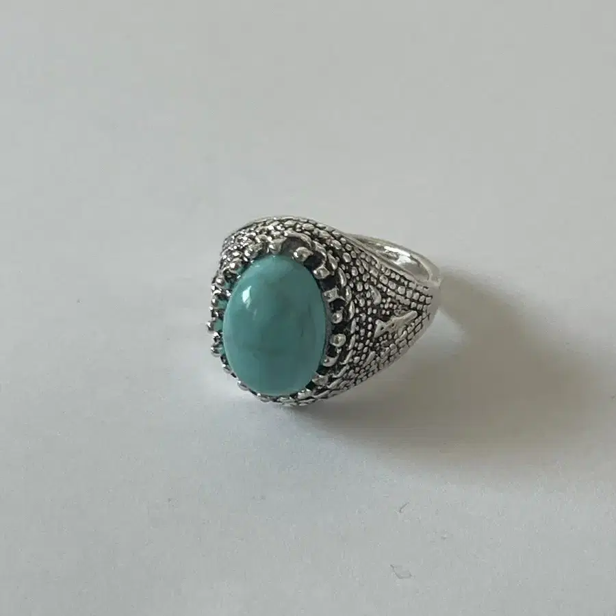 Vintage Green gemstone ring