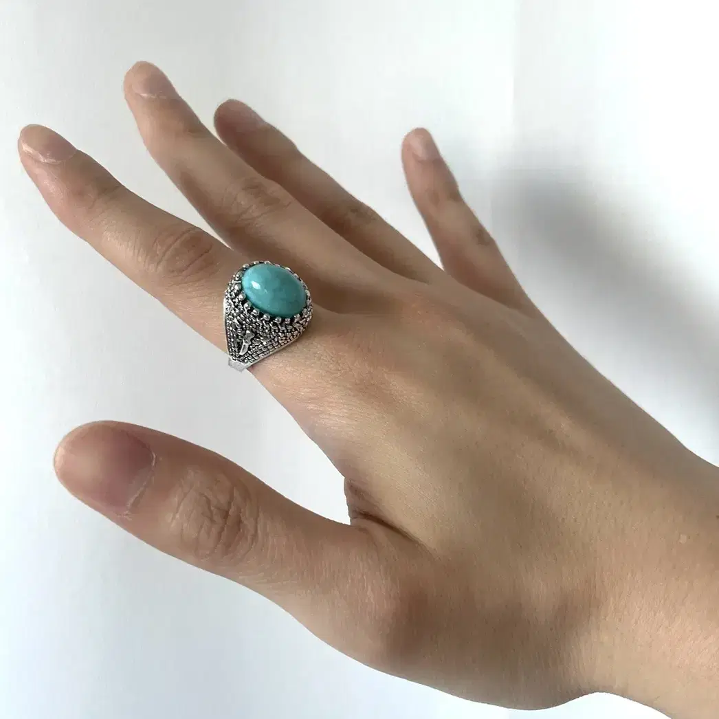 Vintage Green gemstone ring