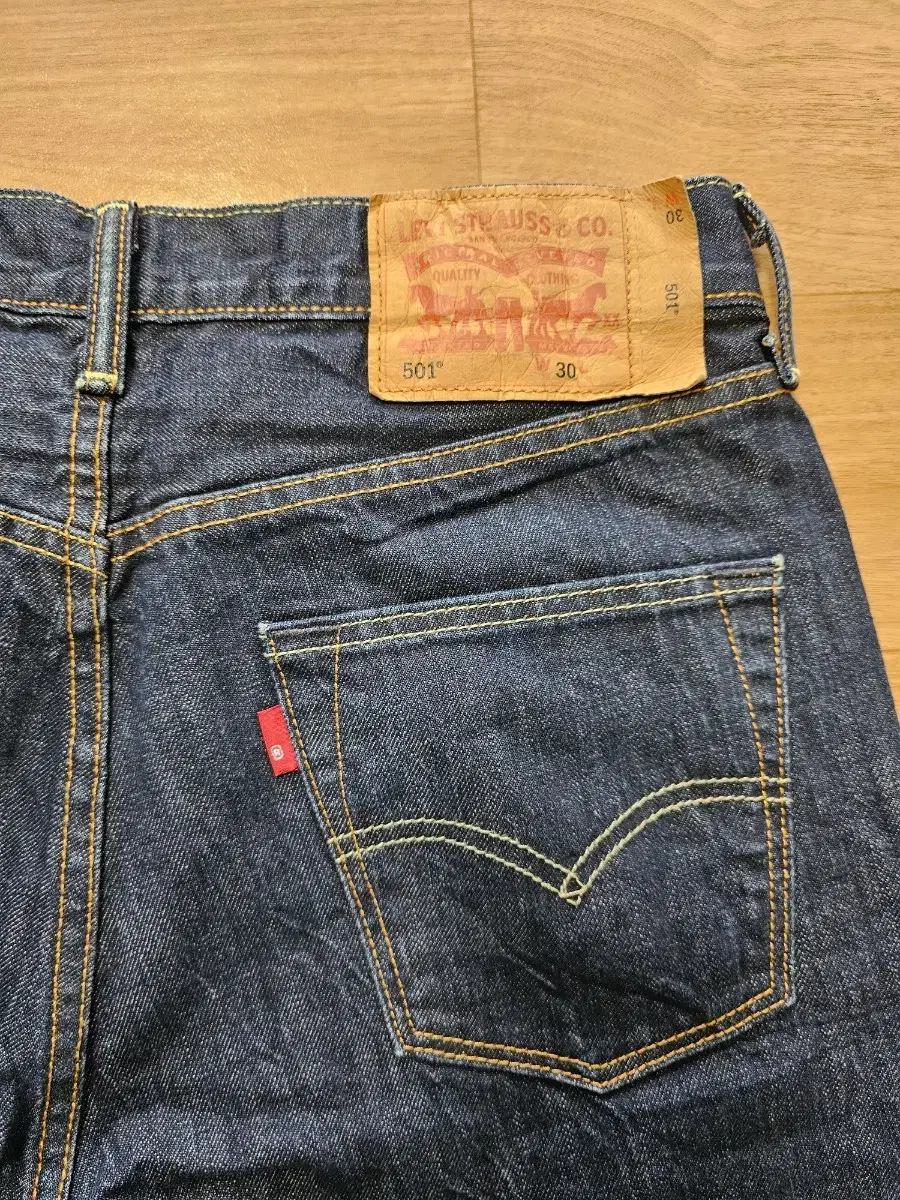 LEVIS Levi's 501 vahn W 30 Genuine