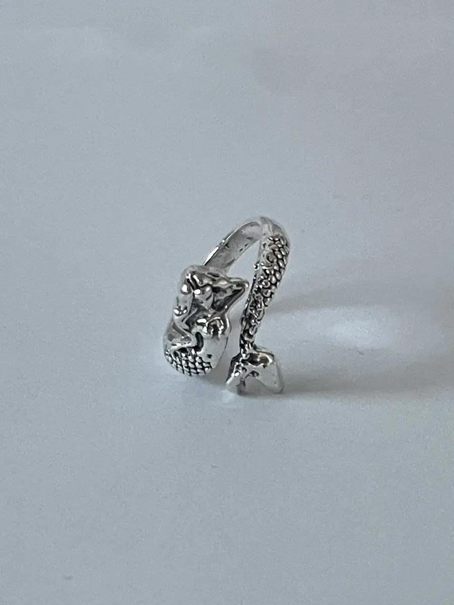 Vintage The little Mermaid ring