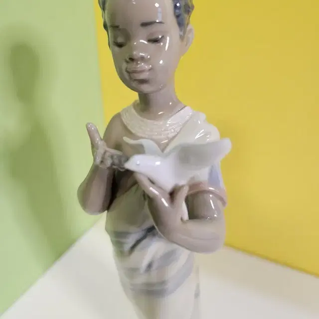 LLADRO 6189  African Boy  야드로