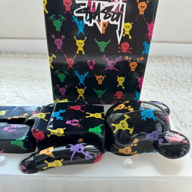 베어브릭Bearbrick Stussy Destiny