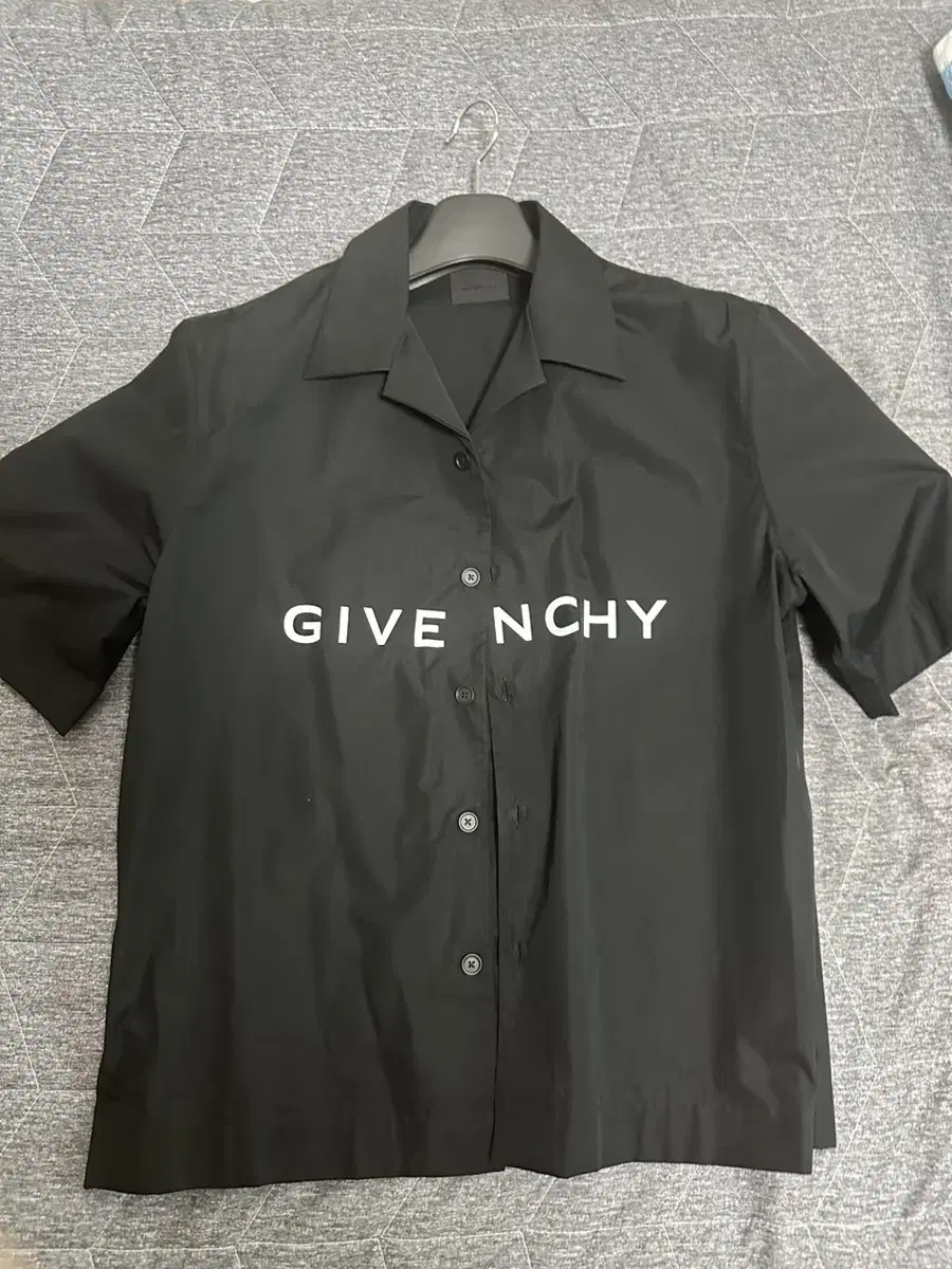 Givenchy Short sleeve shirt