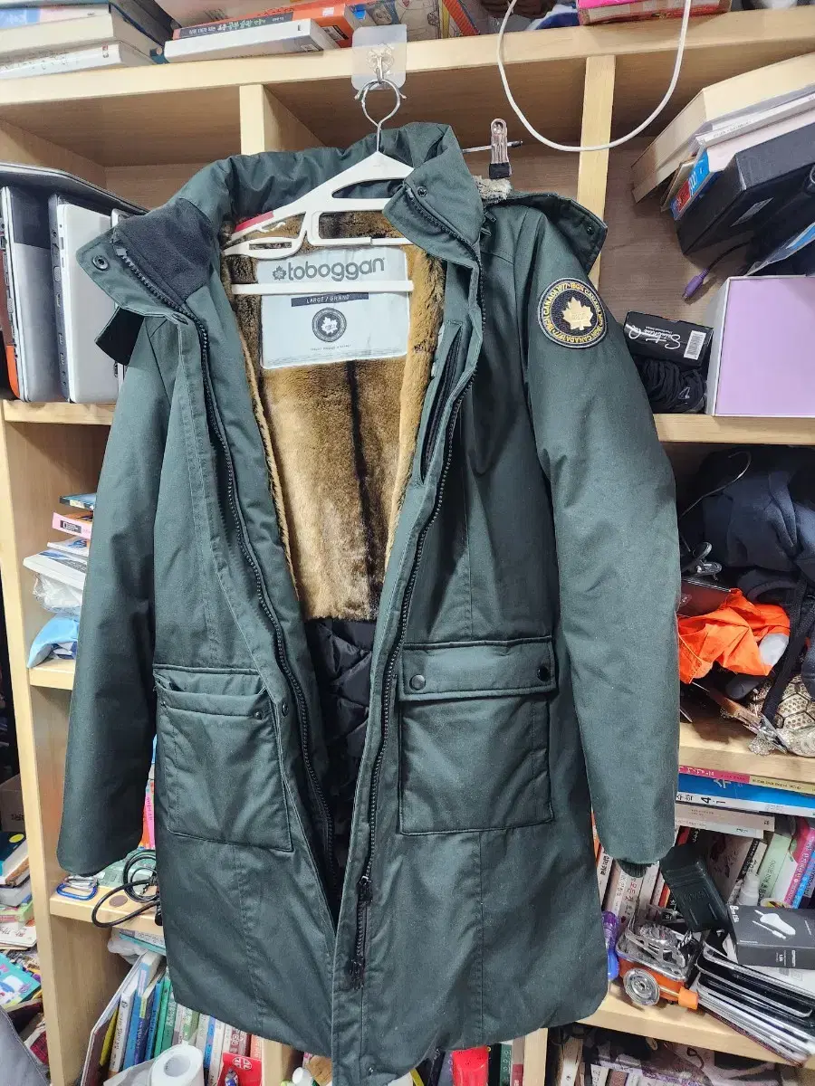 Toboggan Canada Goose Padded Large Size. H-14