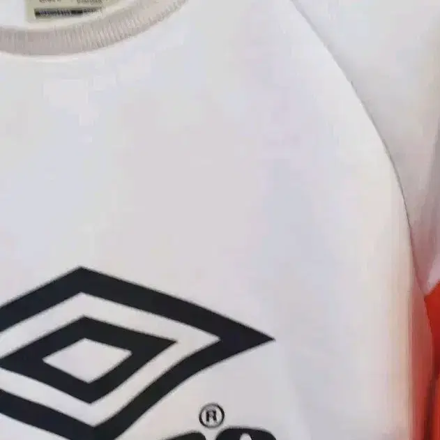 (1775) umbro 엄브로 스포츠 맨투맨 티셔츠 105 XL