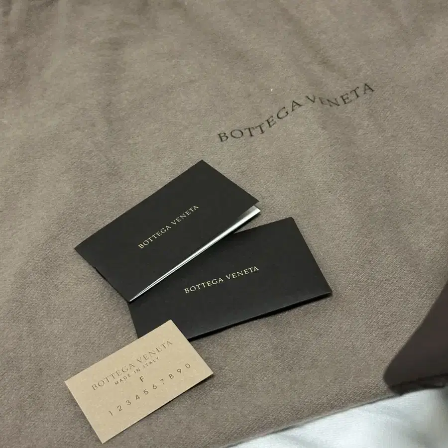 [BOTTEGA VENETA]보테가베네타 인트레치아토 숄더백 522874