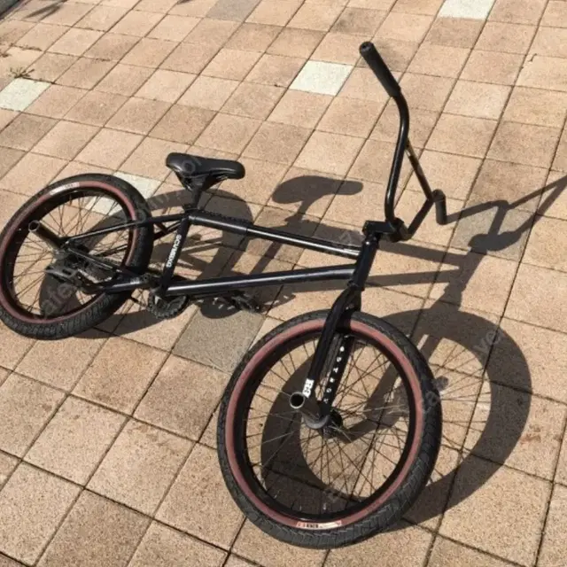 BMX 삽니다 (브레이크 있는거만 브레이크 없으면 꿀매만받아요)