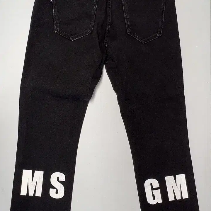 5390번 MSGM [봄] 여자 그레이진 바지 27 인치