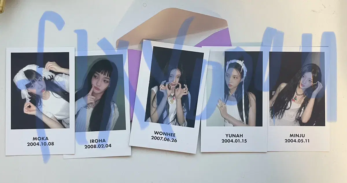 Eilidh Debut showcase polaroid photocard yoona Min Iroha Moka Wonhee