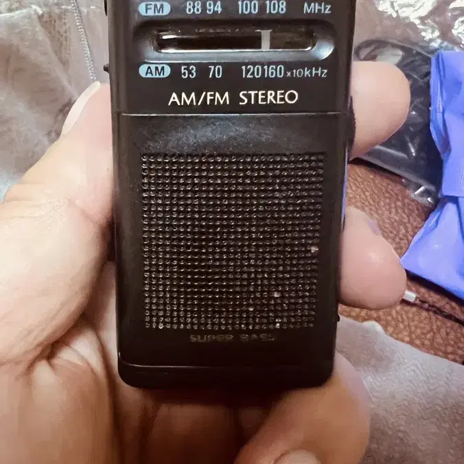 Aiwa am fm stereo 라디오 판매합니다