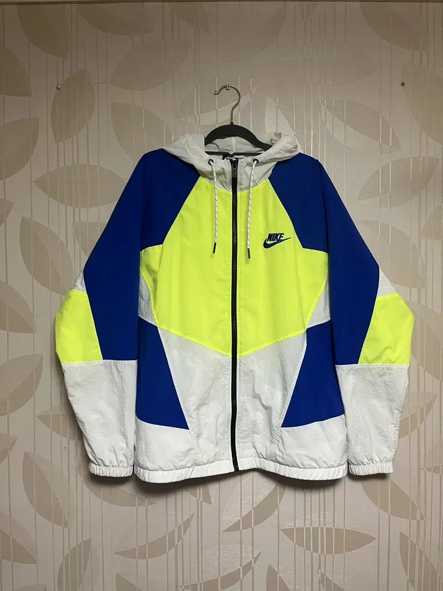 Nike Windrunner Cocktail Hoodie Windbreaker