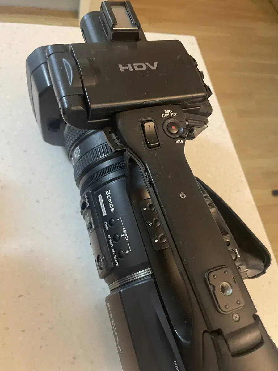 Sony hvr-z5n