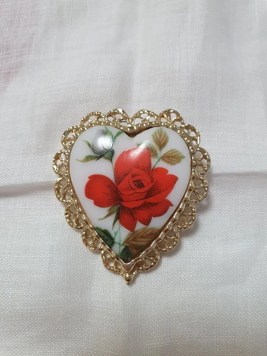 Vintage porcelain brooch