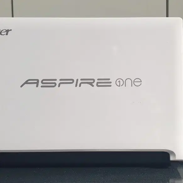 에이서 노트북 ACER ASPIRE ONE