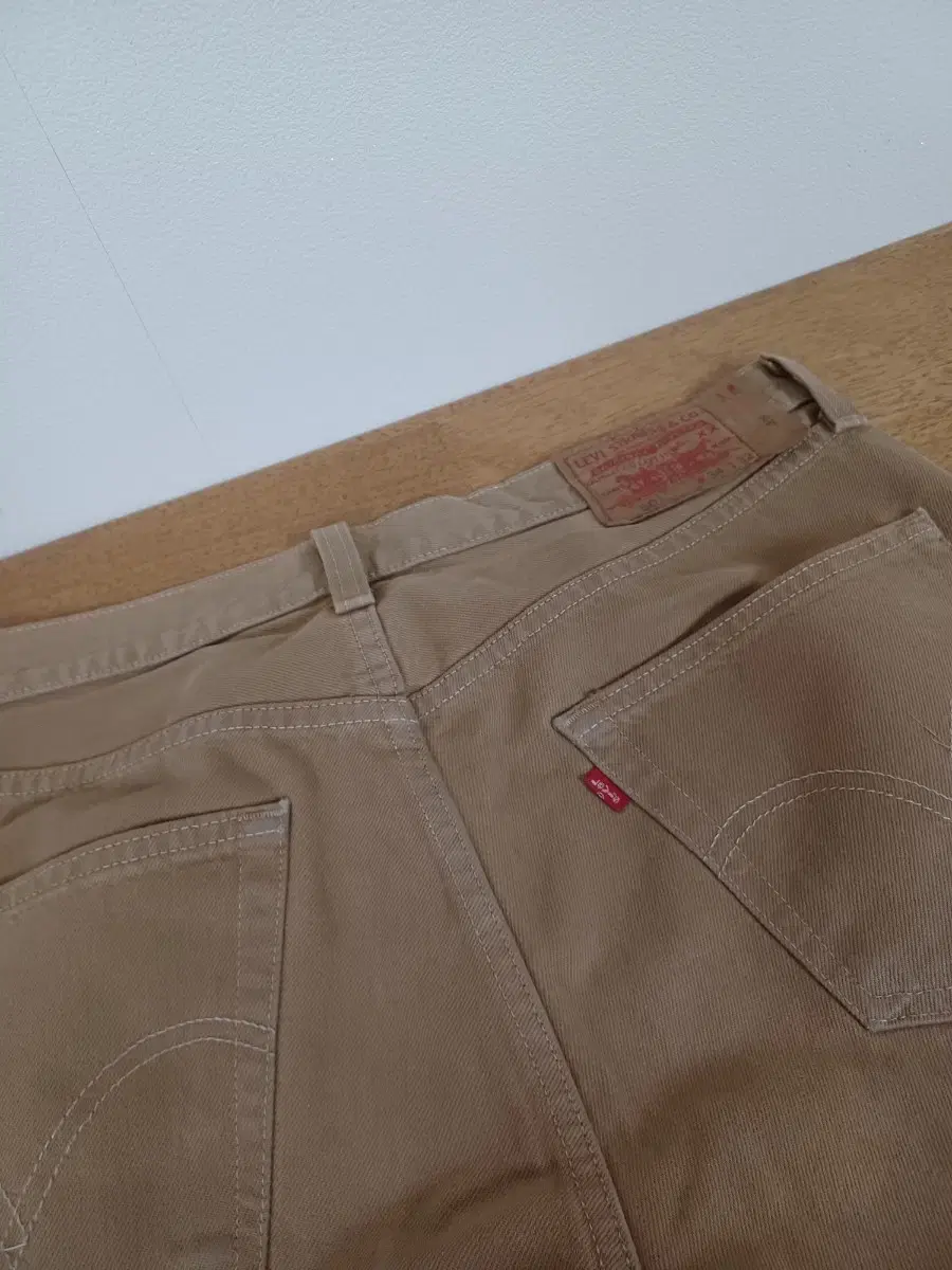 Levis 501 Beige 34