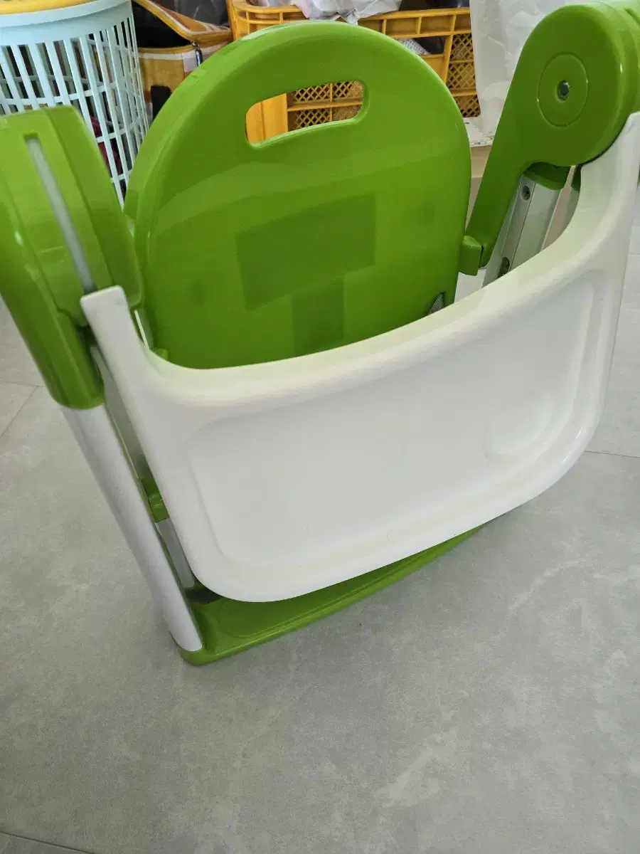 Kens Folding Toddler Dining Chair