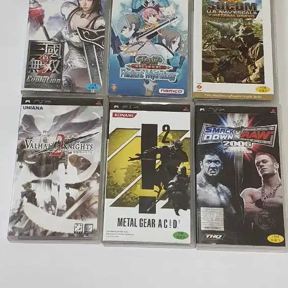 PSP  진삼국무쌍 2,테일즈 오브 더 월드,등 UMD칩